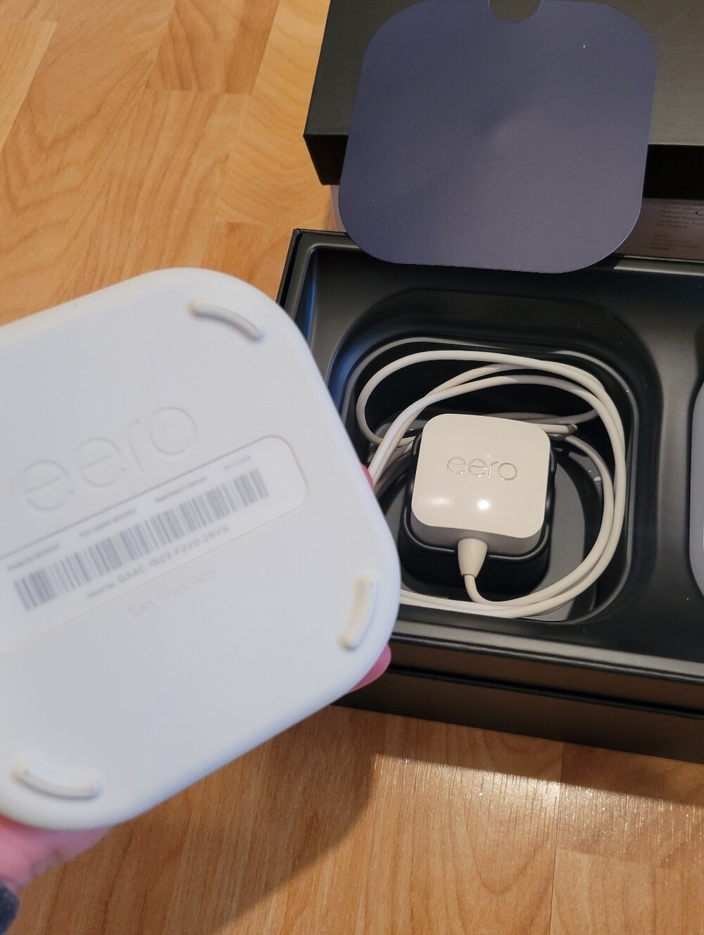 eero Pro WiFi System White Mesh Router 3-Pack 2nd Generation B010301 - Picture 9 of 15